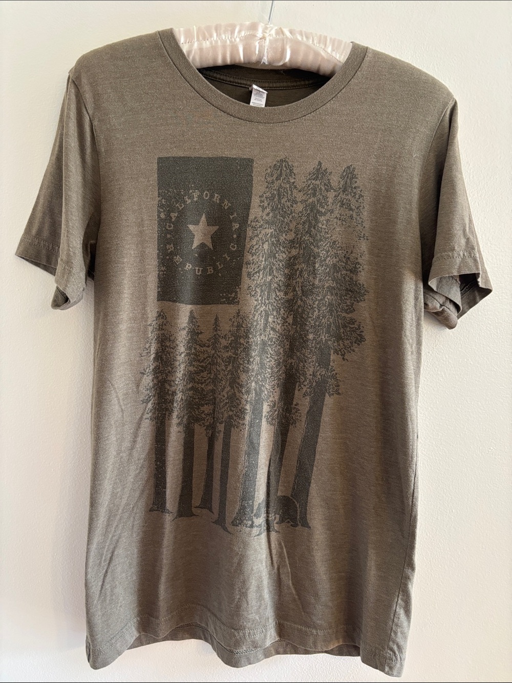 Men's “California Republic” Flag flag Tree Olive Graphic Tree Short Sleeve Tee